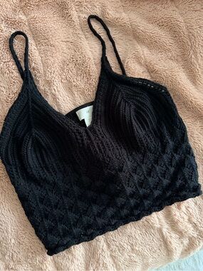Crochet black crop top